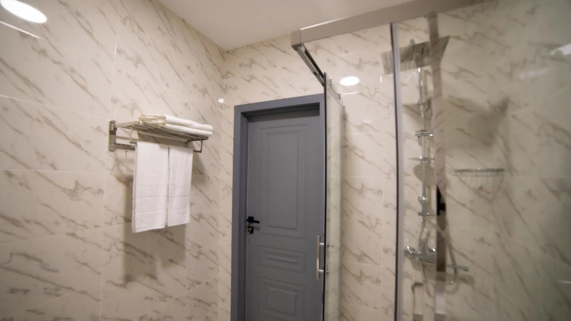 Ruby Hotel Baku 4*,